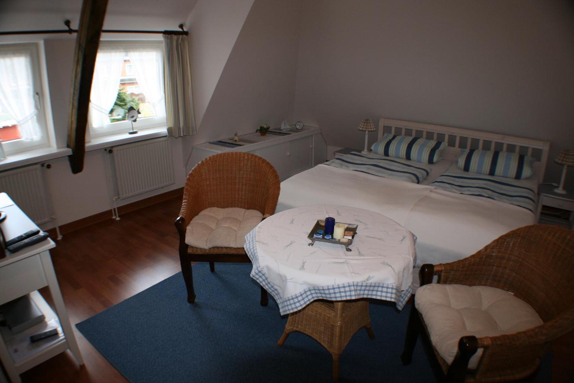 Ferienwohnungen Im Hotel Garni Zur Post Utersum Phòng bức ảnh