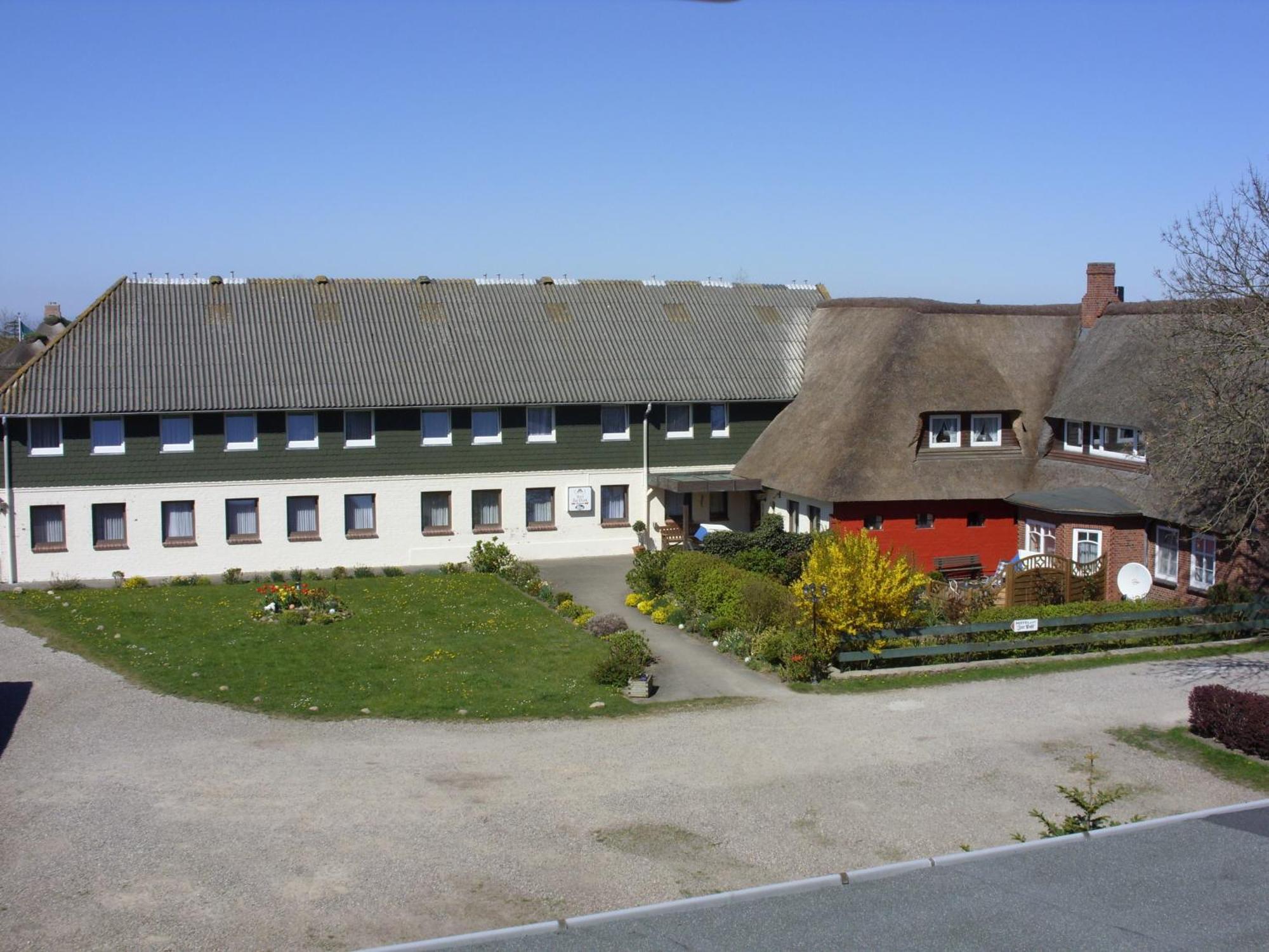 Ferienwohnungen Im Hotel Garni Zur Post Utersum Phòng bức ảnh